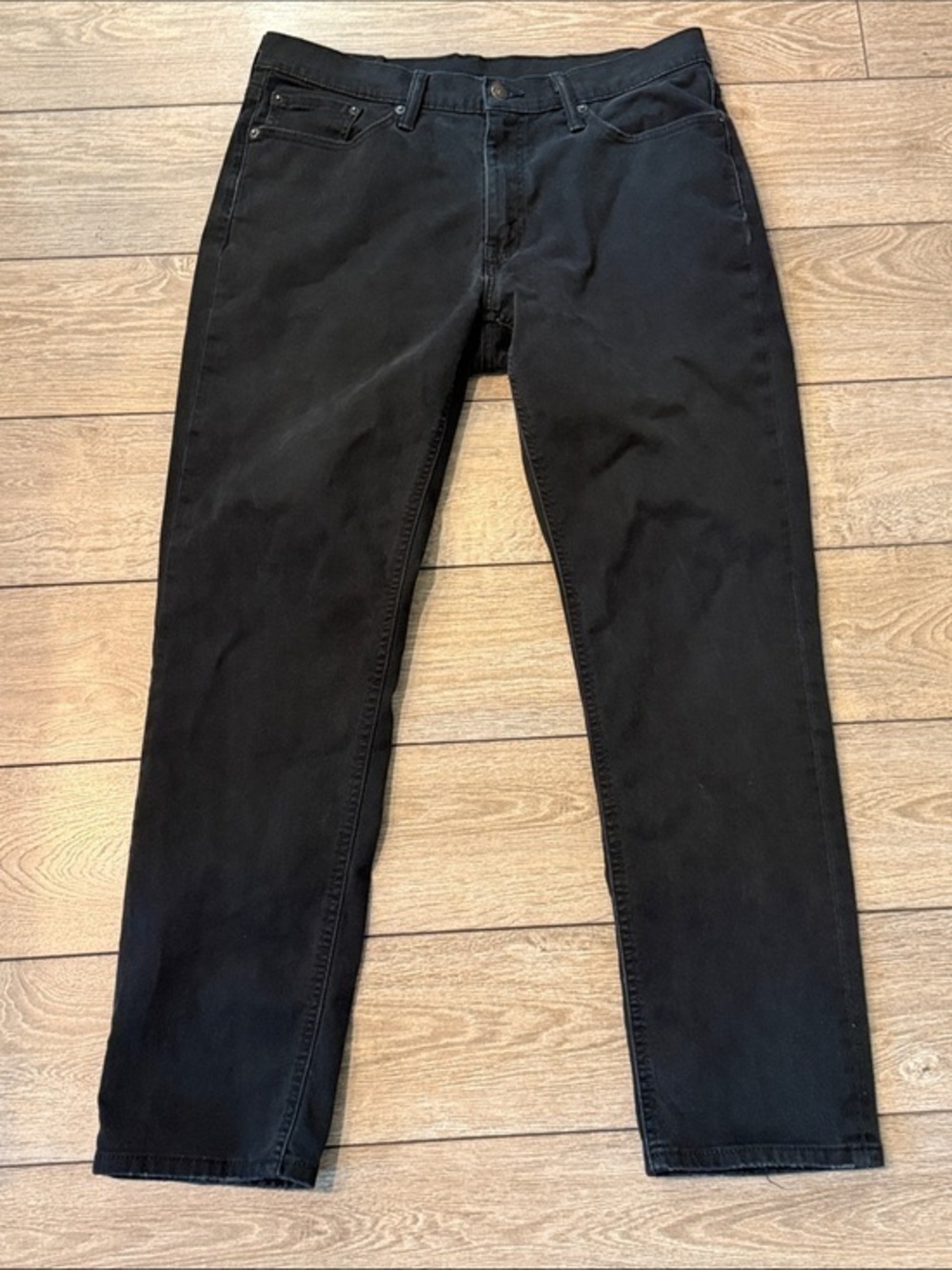 Levi's Women's Black Straight-Leg Jeans 33x32